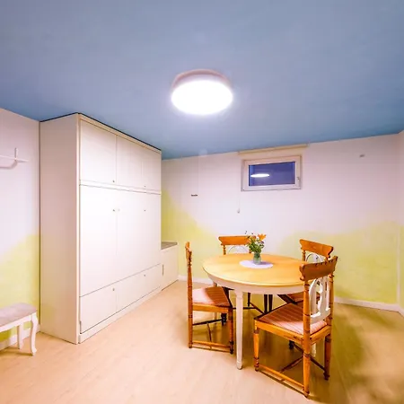 Appartement Zum Engelreich Ruhig, Laendlich, Stadtnah