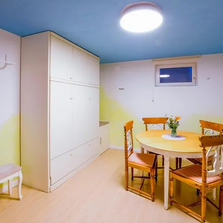 Apartment Zum Engelreich Ruhig, Laendlich, Stadtnah *